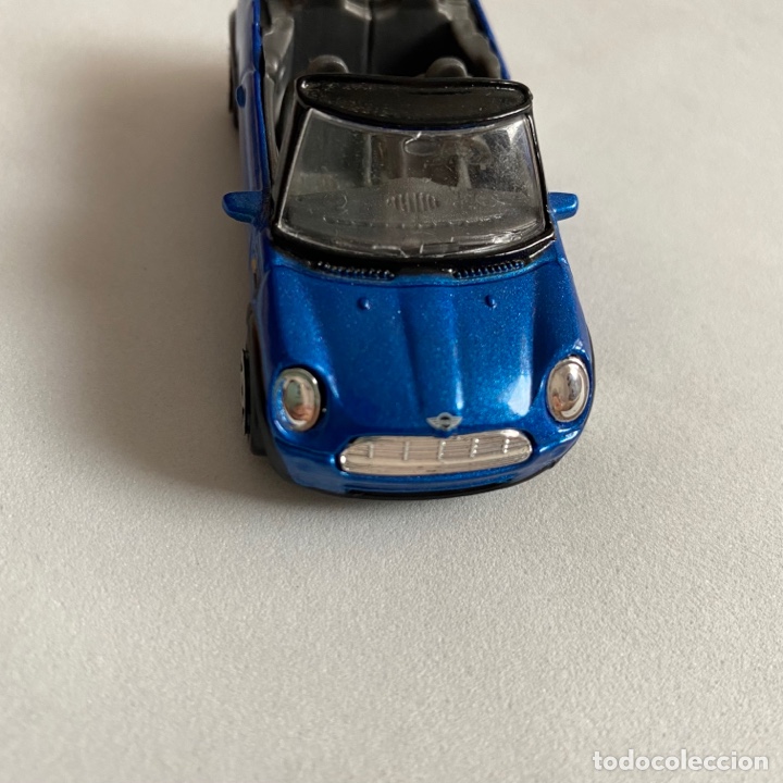 Coches a escala: Mini cooper cabrio de Majorette en azul - Foto 4