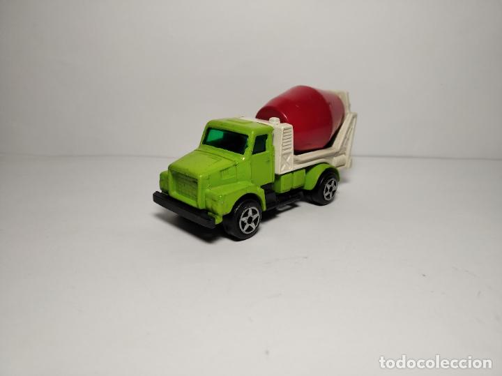 Coches a escala: CAMION VOLVO NL HORMIGONERA DE GUISVAL CAMPEON 1,64 MUY BUENO