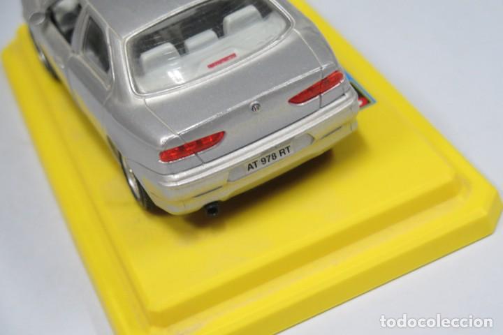 Coches a escala: ALFA ROMEO 156. BURAGO - Foto 4