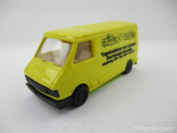 Coches a escala: COCHE ESCALA 1:87 R B3 - Foto 1