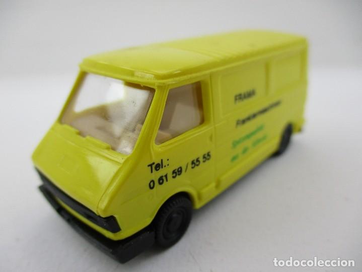 Coches a escala: COCHE ESCALA 1:87 R B3 - Foto 1