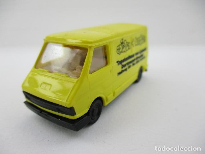Coches a escala: COCHE ESCALA 1:87 R B4 - Foto 1