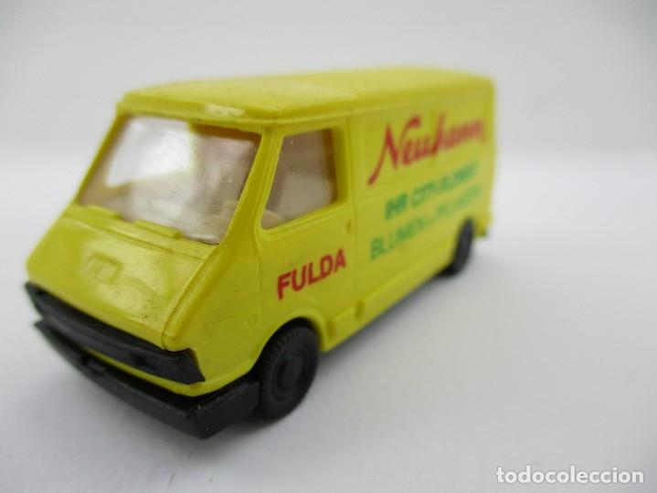 Coches a escala: COCHE ESCALA 1:87 R B4 - Foto 1