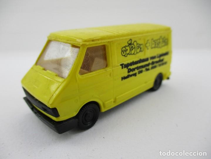 Coches a escala: COCHE ESCALA 1:87 R B4 - Foto 1