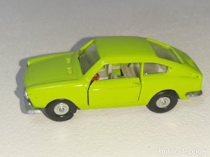 Coches a escala: GUISVAL : ANTIGUO COCHE SEAT 850 COUPE REF. 30 SERIE CAMPEON MADE IN SPAIN A&Ntilde;OS 70