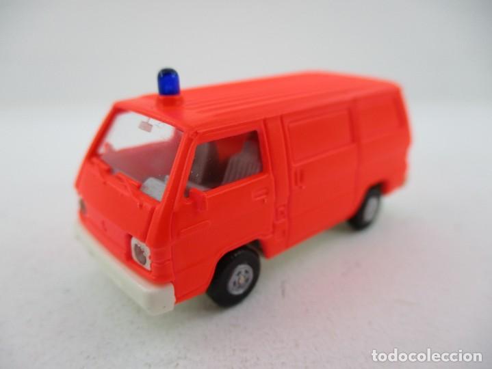 Coches a escala: COCHE ESCALA 1:87 R-B1 - Foto 1