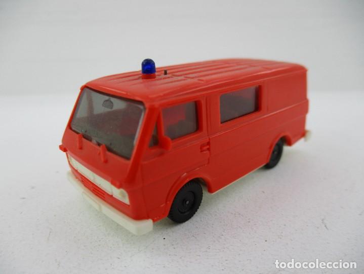 Coches a escala: COCHE ESCALA 1:87 R-B5 - Foto 1