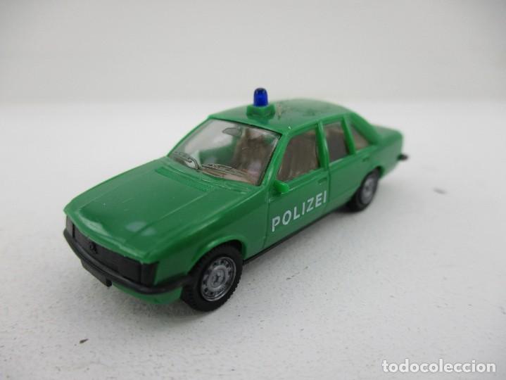Coches a escala: COCHE ESCALA 1:87 R-B5 - Foto 1
