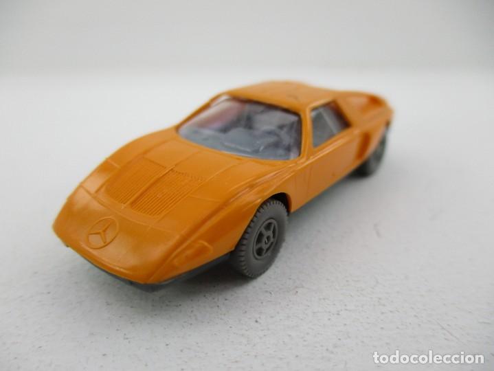 Coches a escala: COCHE ESCALA 1:87 R-B6 - Foto 1