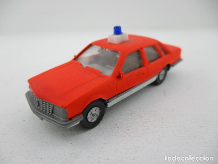 Coches a escala: COCHE ESCALA 1:87 R-B7 - Foto 1