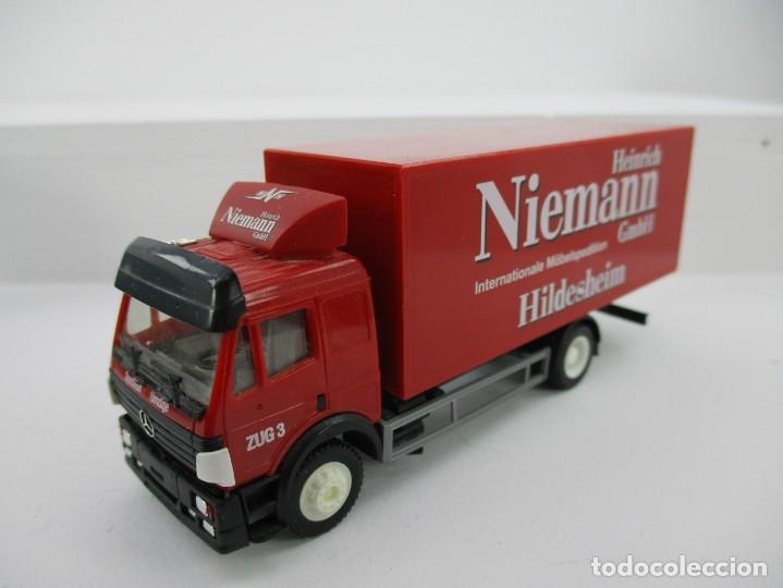 Coches a escala: CAMI&Oacute;N HERPA 1:87 R B2 - Foto 1