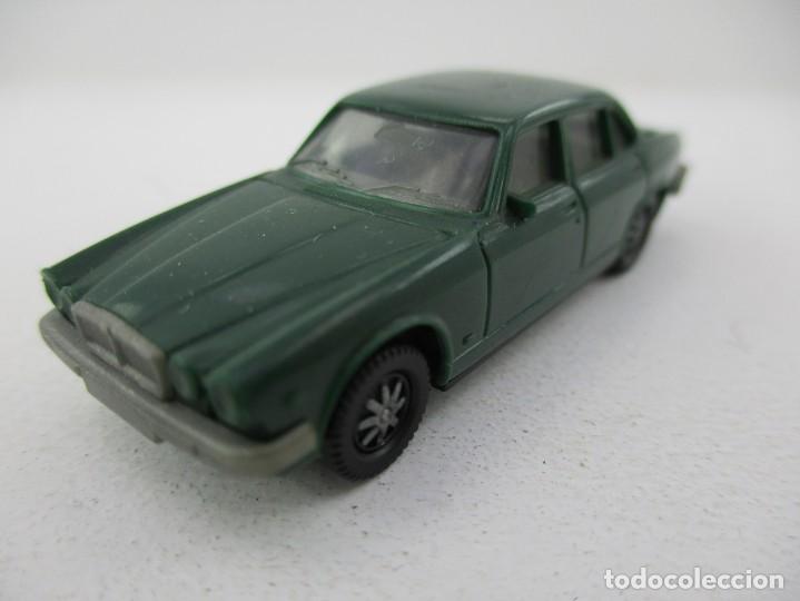 Coches a escala: COCHE ESCALA 1:87 REF B6 - Foto 1