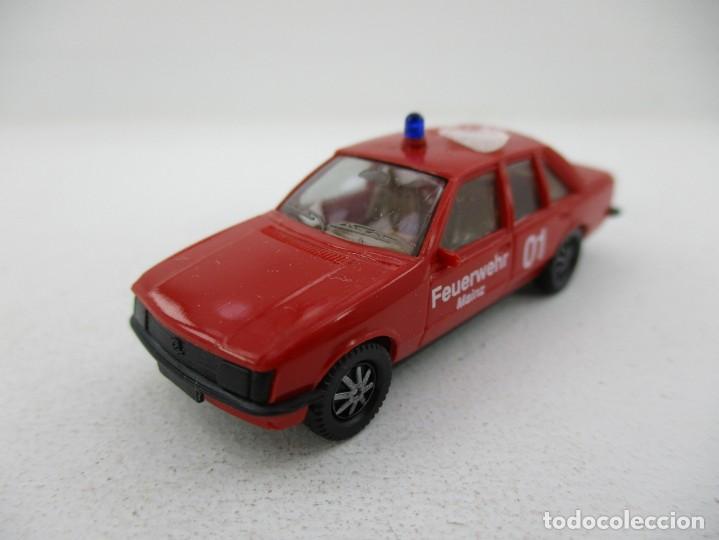Coches a escala: COCHE ESCALA 1:87 REF BO - Foto 1