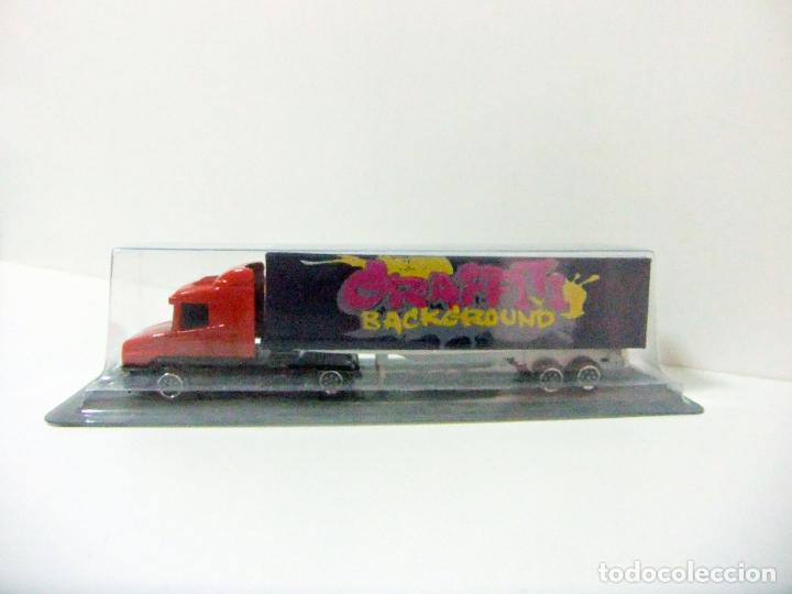 Coches a escala: CAMI&Oacute;N SCANIA 124L 400 GRAFFITI BACKGROUND - GUISVAL 1:87 TRAILER REMOLQUE TRUCK TOY GRAFITI JUGUETE