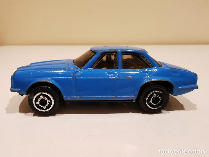 Coches a escala: BGM Baravelli Jaguar XJ6 1/64