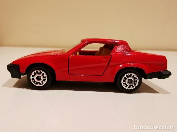 Coches a escala: Majorette Triumph TR7 1/64