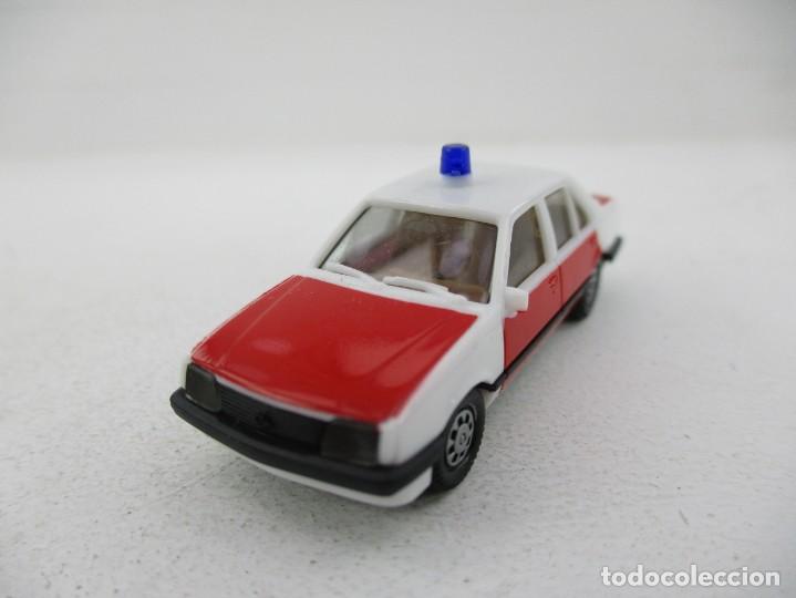 Coches a escala: COCHE ESCALA 1:87 R-DK - Foto 1
