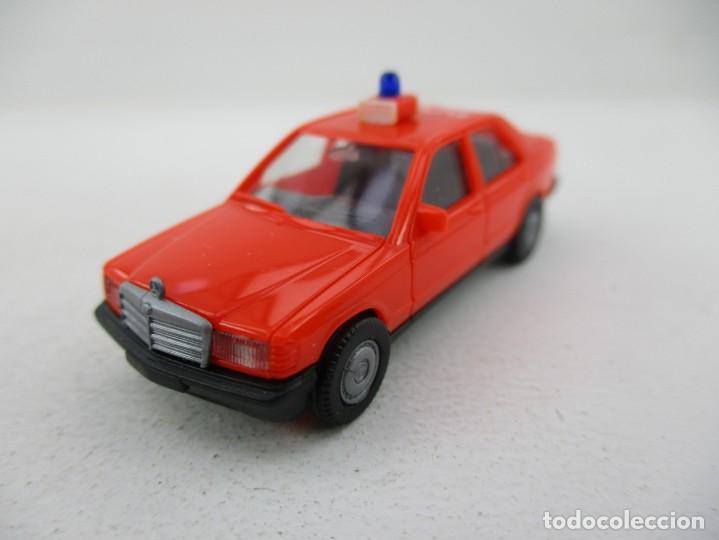 Coches a escala: COCHE ESCALA 1:87 R-DK - Foto 1