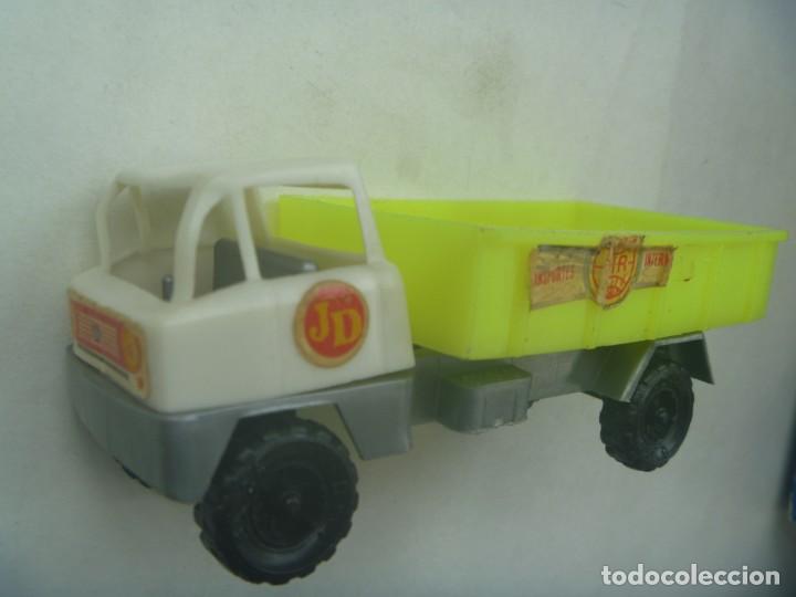 Carros em escala: ANTIGUO CAMION DE PLASTICO DE KIOSCO