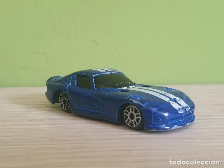 Coches a escala: DODGE VIPER GTS 1996_ 1:64_ Fabricante MAISTO.