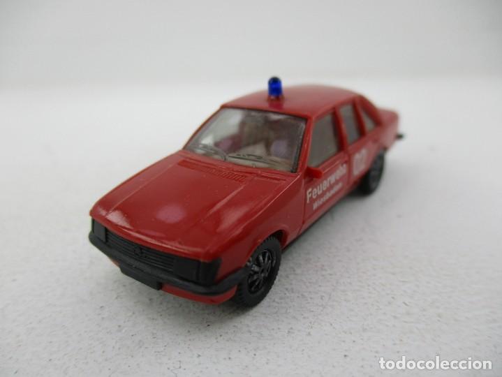 Coches a escala: COCHE ESCALA 1:87 R FD - Foto 1