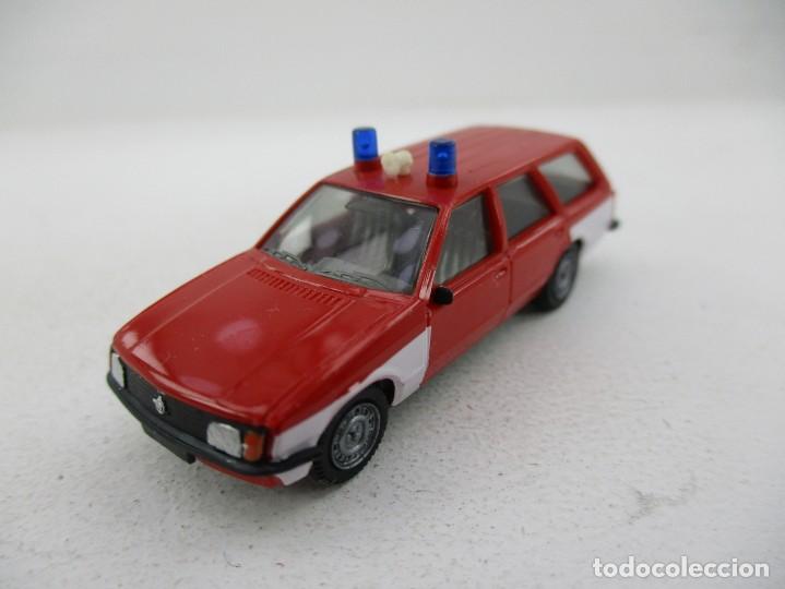 Coches a escala: COCHE ESCALA 1:87 R GA - Foto 1