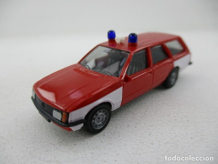 Coches a escala: COCHE ESCALA 1:87 R GB - Foto 1