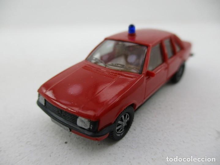 Coches a escala: COCHE ESCALA 1:87 R GB - Foto 1