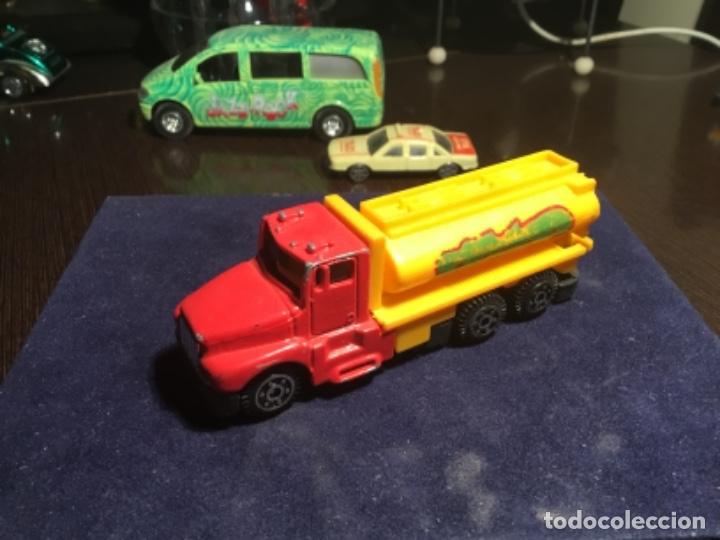 Coches a escala: Cami&oacute;n met&aacute;lico cisterna de pl&aacute;stico - Foto 1