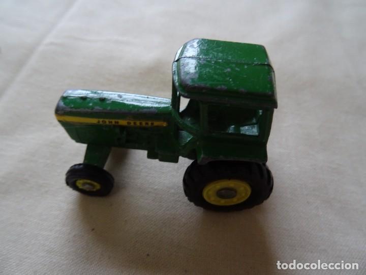 Coches a escala: TRACTOR JOHN DEERE 1/64 - Foto 1