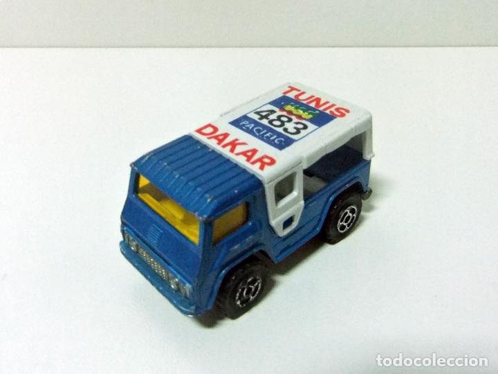 Coches a escala: EXPLORATEUR TUNIS 483 DAKAR - MAJORETTE N&ordm; 260 ESCALA 1:59 - COCHE JUGUETE VEH&Iacute;CULO EXPLORADOR AZUL