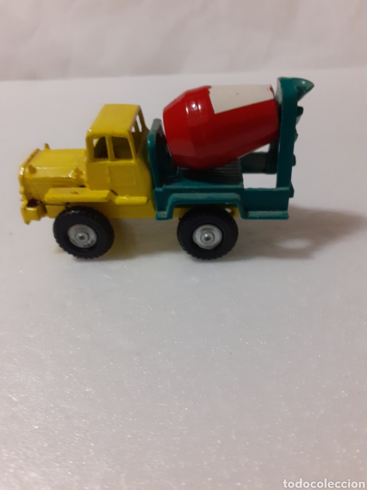 Coches a escala: GUISVAL CAMION HORMIGONERA - Foto 1