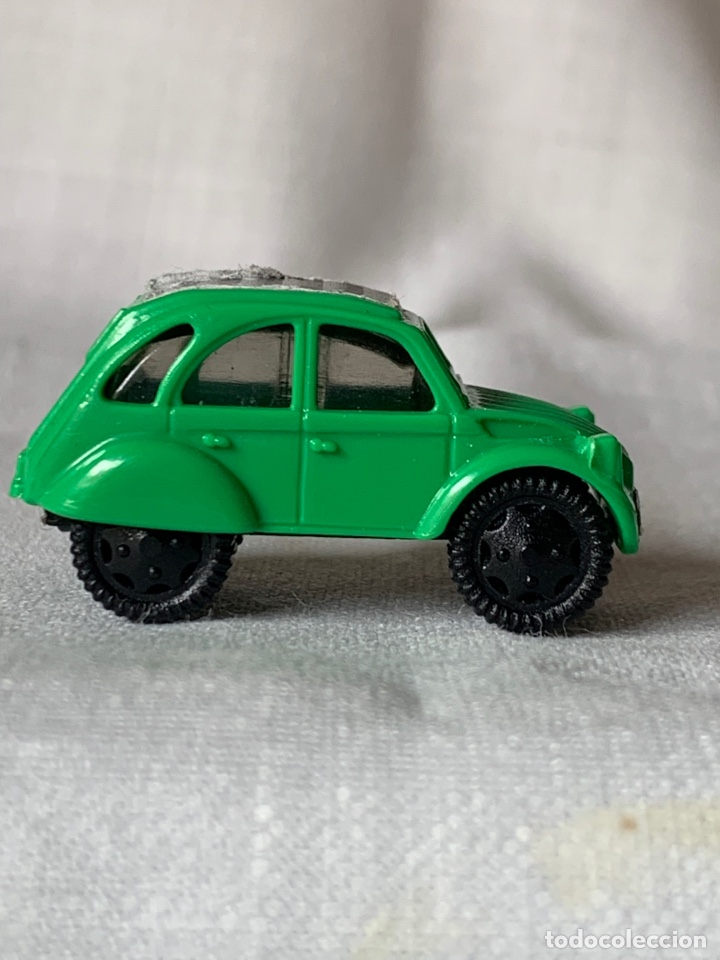 Coches a escala: COCHE MINIATURA CITROEN 2CV