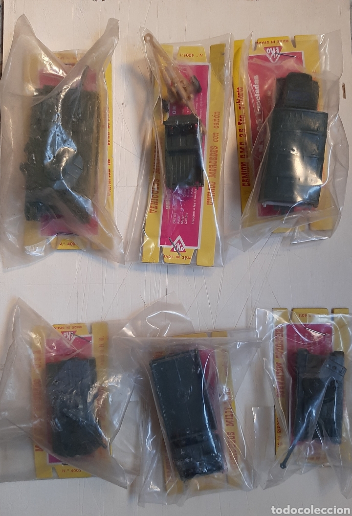 Coches a escala: Lote 5 vehiculos militares EKO en su funda escala H.O. N.4011, 2057, 4005-T, 4002, 4004 + 2 regalo