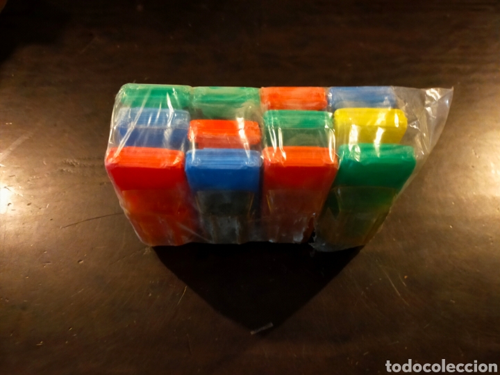 Coches a escala: Bolsa con 12 coches de pl&aacute;stico de juguete kiosco