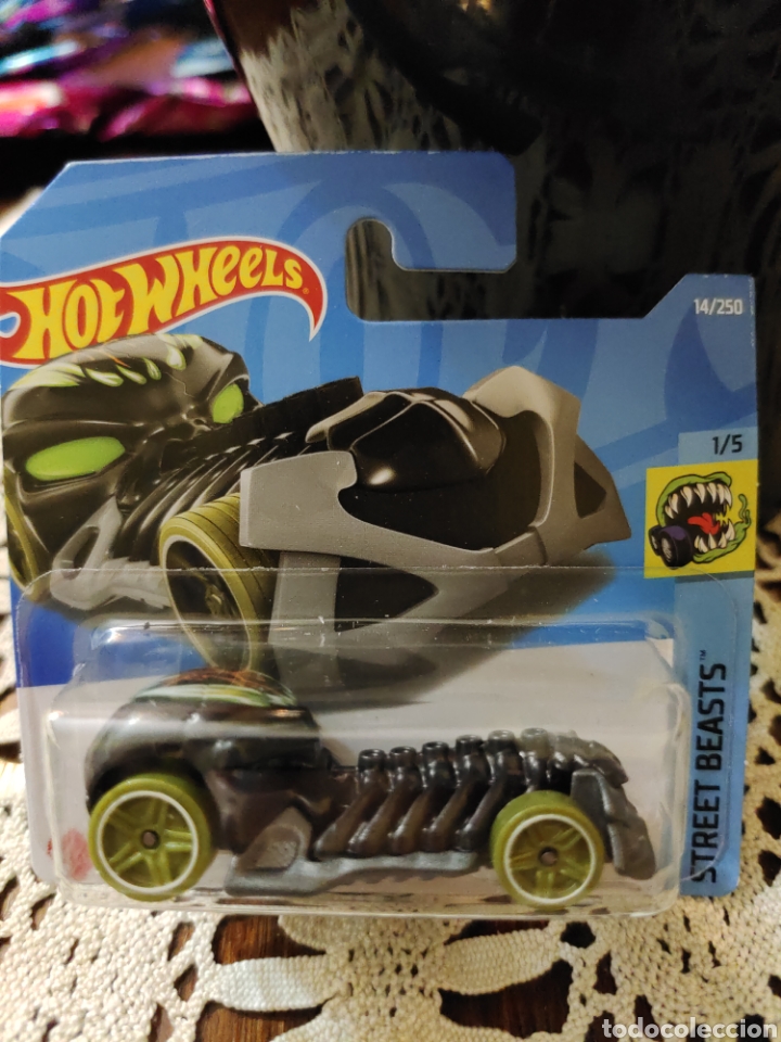 hot wheels street beasts skull crusher