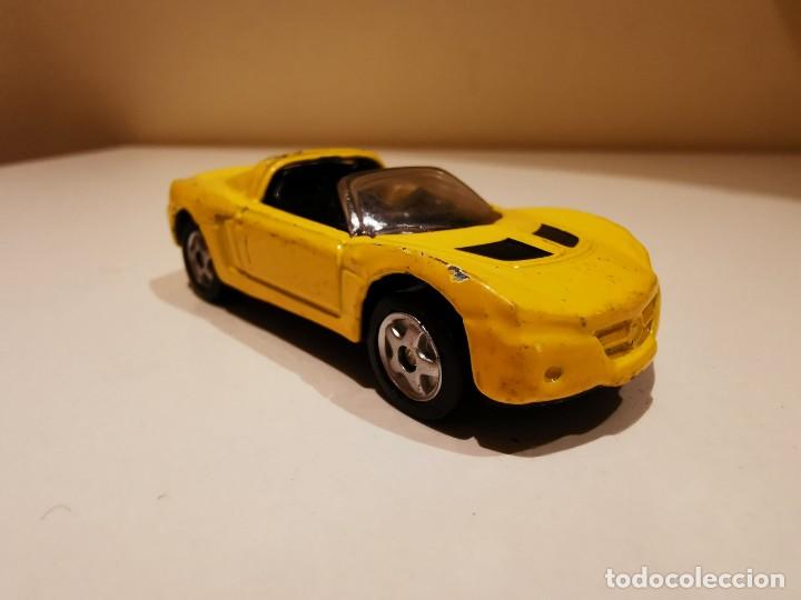 Coches a escala: Maisto Opel Speedster 1/64