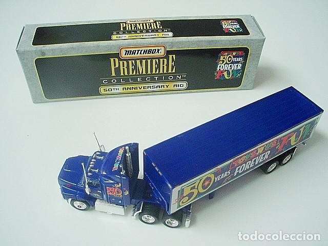 MATCHBOX PREMIER COLLECTION FORD AEROMAX WITH TRAILER