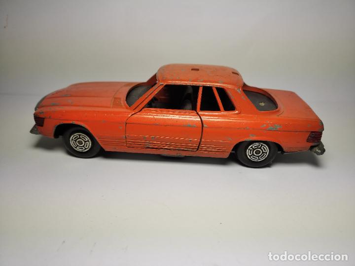 Coches a escala: MERCEDES 350 SL DE GUISVAL ESCORPION 1,37 CON DEFECTO