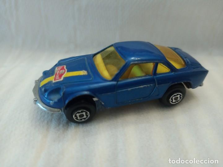 Coches a escala: Guisval Renault Alpine escala 1/64 en buen estado.
