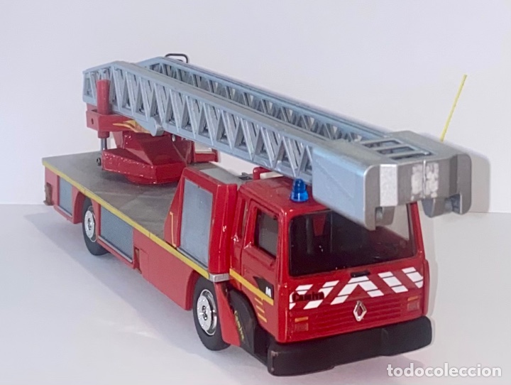 Coches a escala: Cef 373 30S Renault Nr.32
