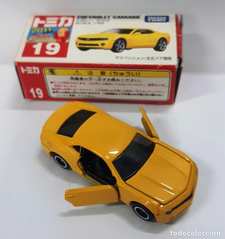 Coches a escala: TAKARA TOMY 1:64 CHEVY CAMARO - Foto 1