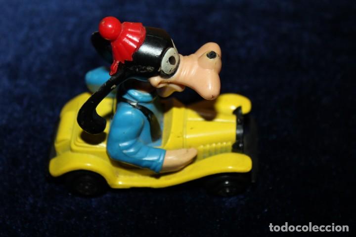Coches a escala: COCHE GUISVAL MADE IN SPAIN CON MU&Ntilde;ECO GOOFY