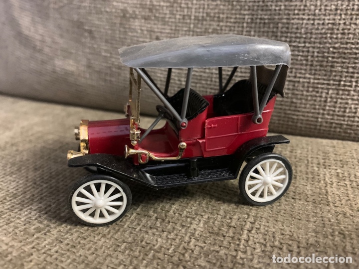 Coches a escala: Fort T a&ntilde;os 60 coche de &eacute;poca EKO DE PLASTICO
