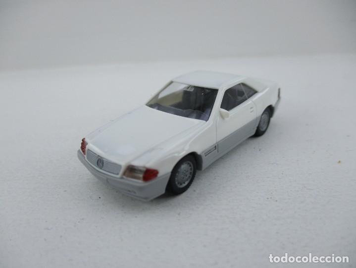 Coches a escala: COCHE ESCALA 1:87 R- B9 - Foto 1