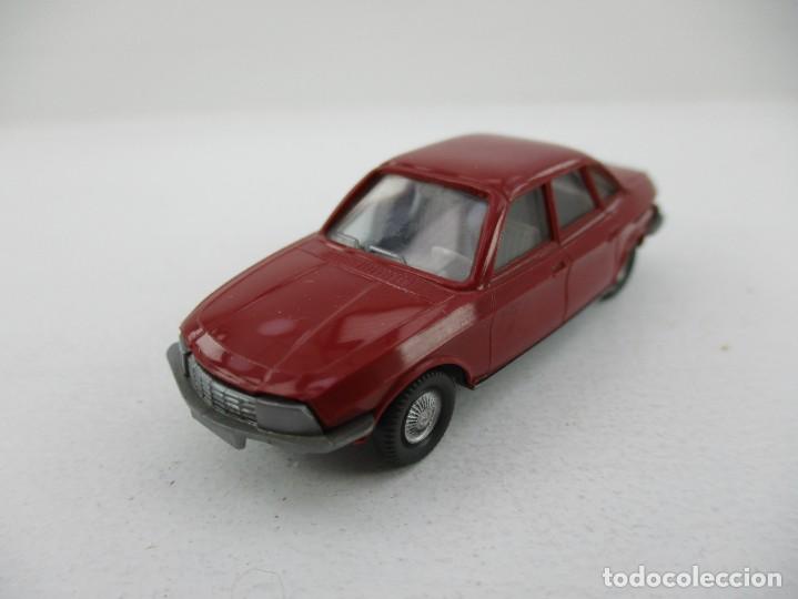 Coches a escala: COCHE ESCALA 1:87 R- B10 - Foto 1