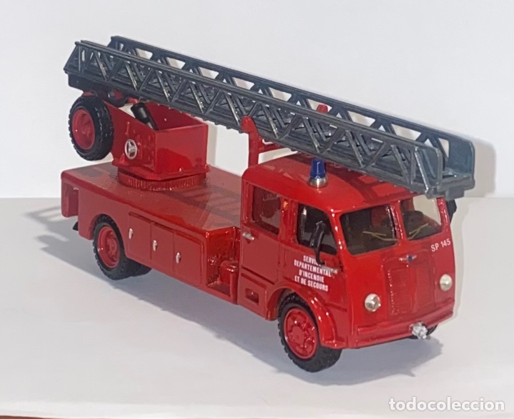 Voitures &agrave; l'&eacute;chelle: M.M.T Berliet GLB &ldquo; Vintage&rdquo;
