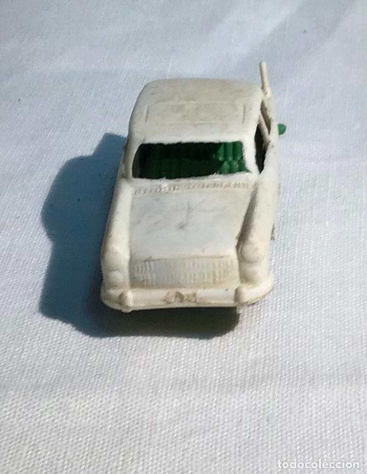 Coches a escala: ZIX, COCHE PL&Aacute;STICO A&Ntilde;OS 60/70 - Foto 2