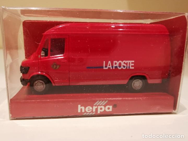Coches a escala: Herpa Mercedes 207 D 1/87