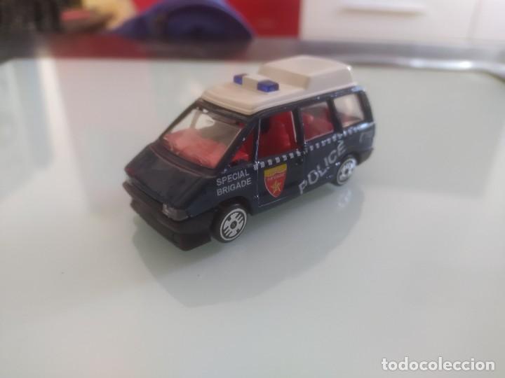 Coches a escala: Renault express policia 1/64 guisval